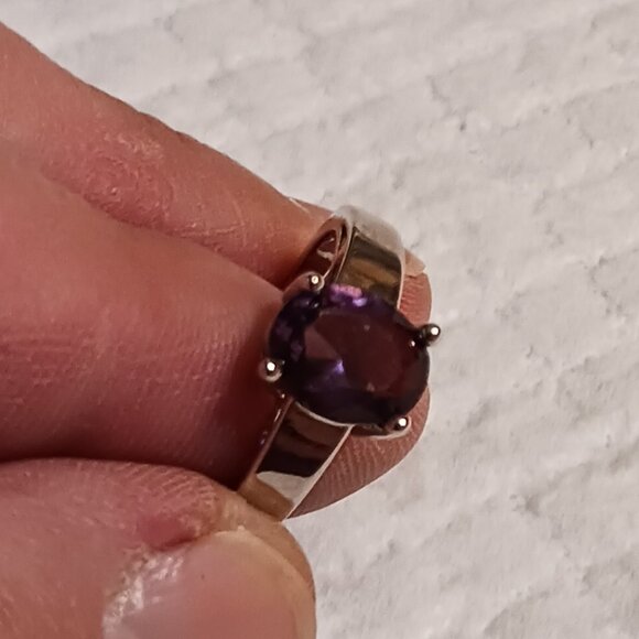 Purple Amethyst Silver Solitaire Fashion Ring Size 7 NWOT - Picture 15 of 16